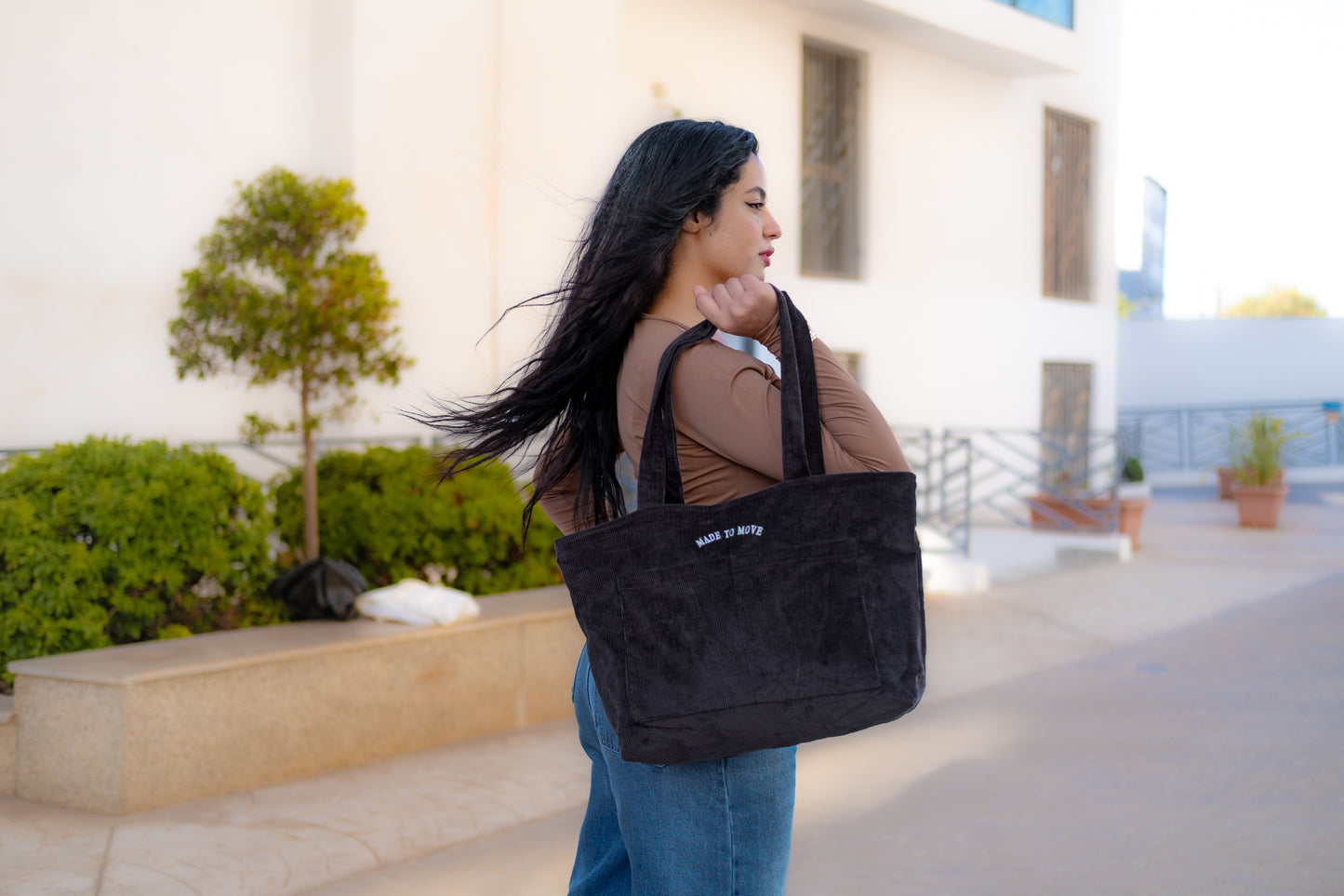 Made to move tote (Gris )